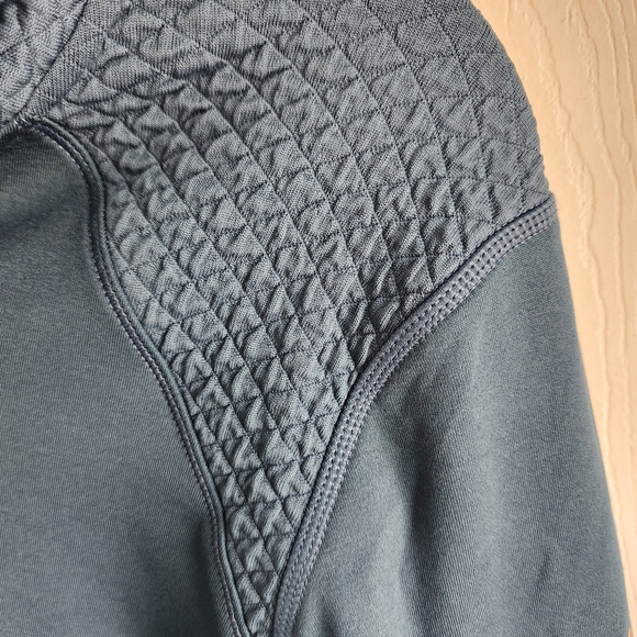 Eddie Bauer Women's Teal Quarter-Zip Hoodie - Picture 4 of 9